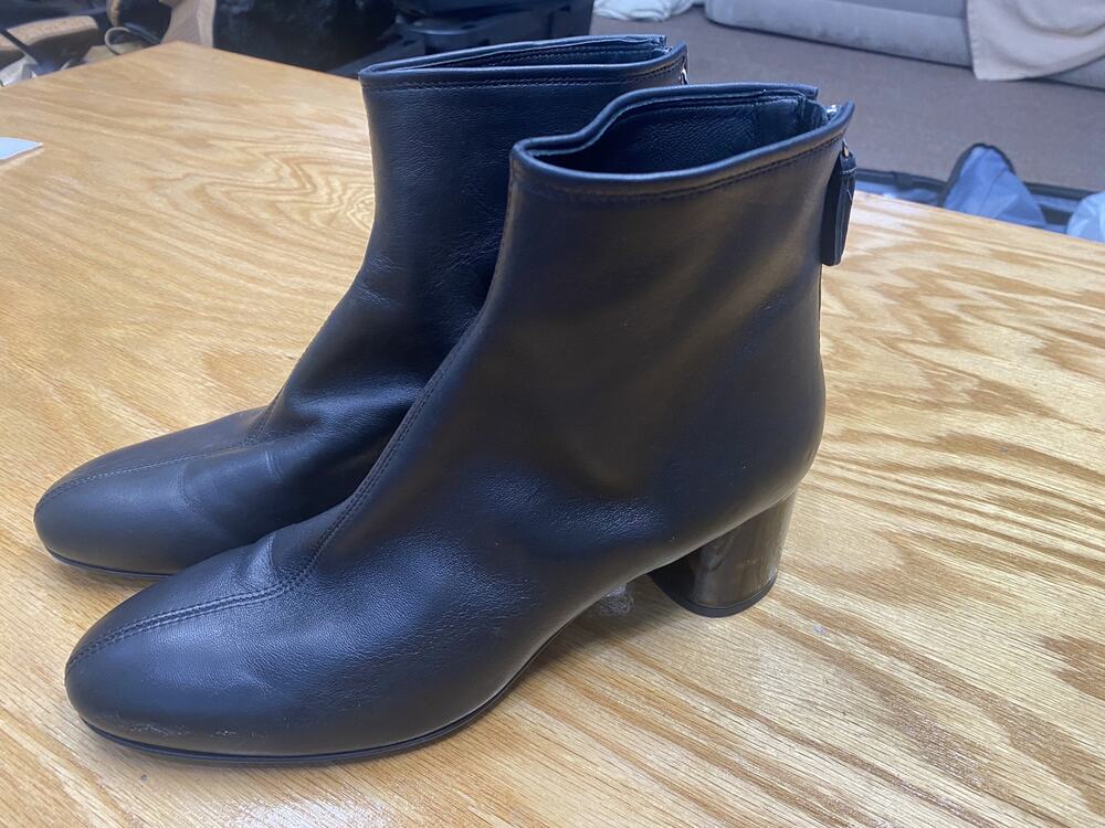 AGL Attilio Giusti Leombruni Veta Precious Women's 39 Black Leather Ankle Boots